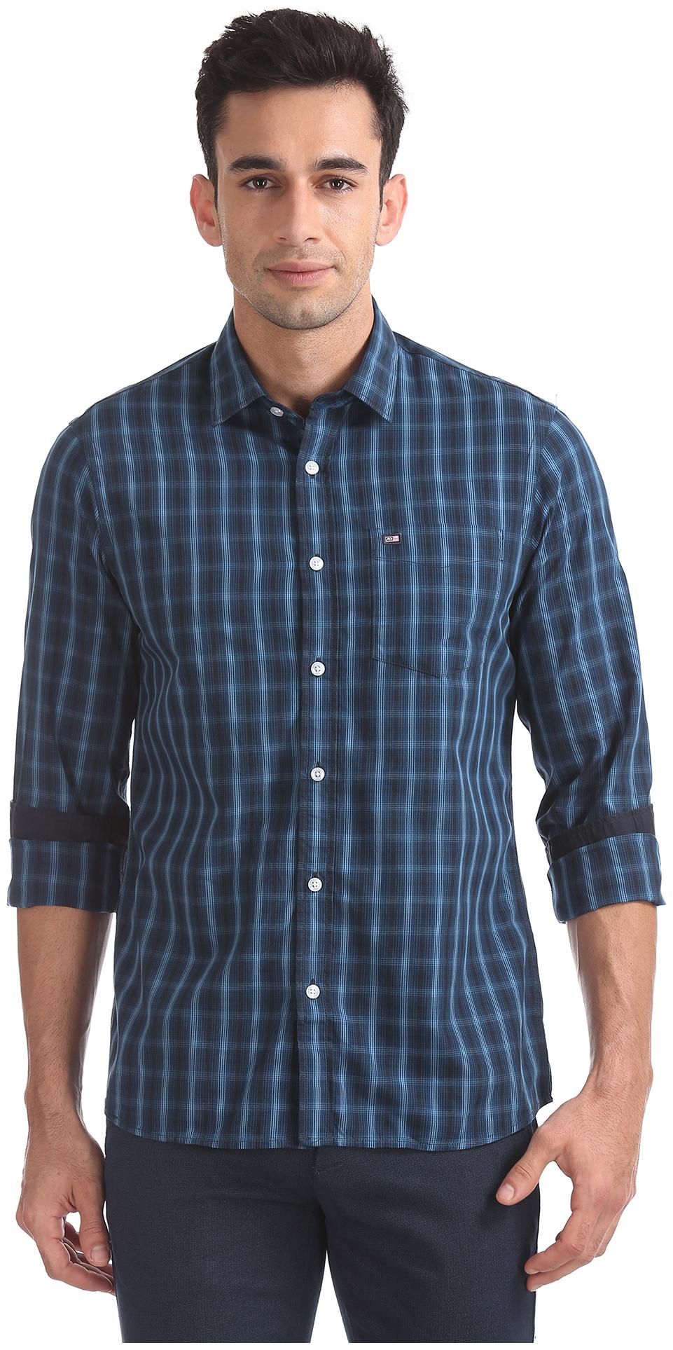 

Arrow Men Blue Checked Slim Fit Casual Shirt