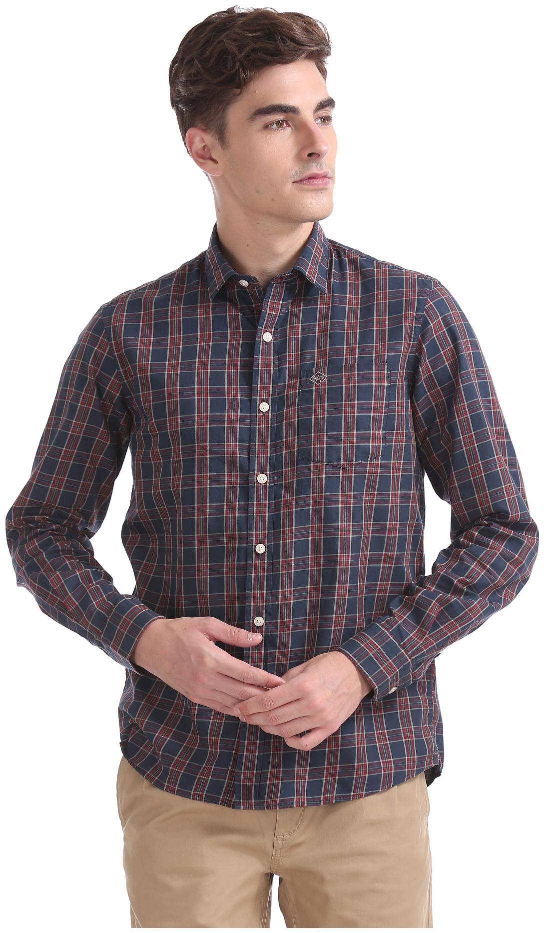 

Arrow Men Grey Checked Slim Fit Casual Shirt