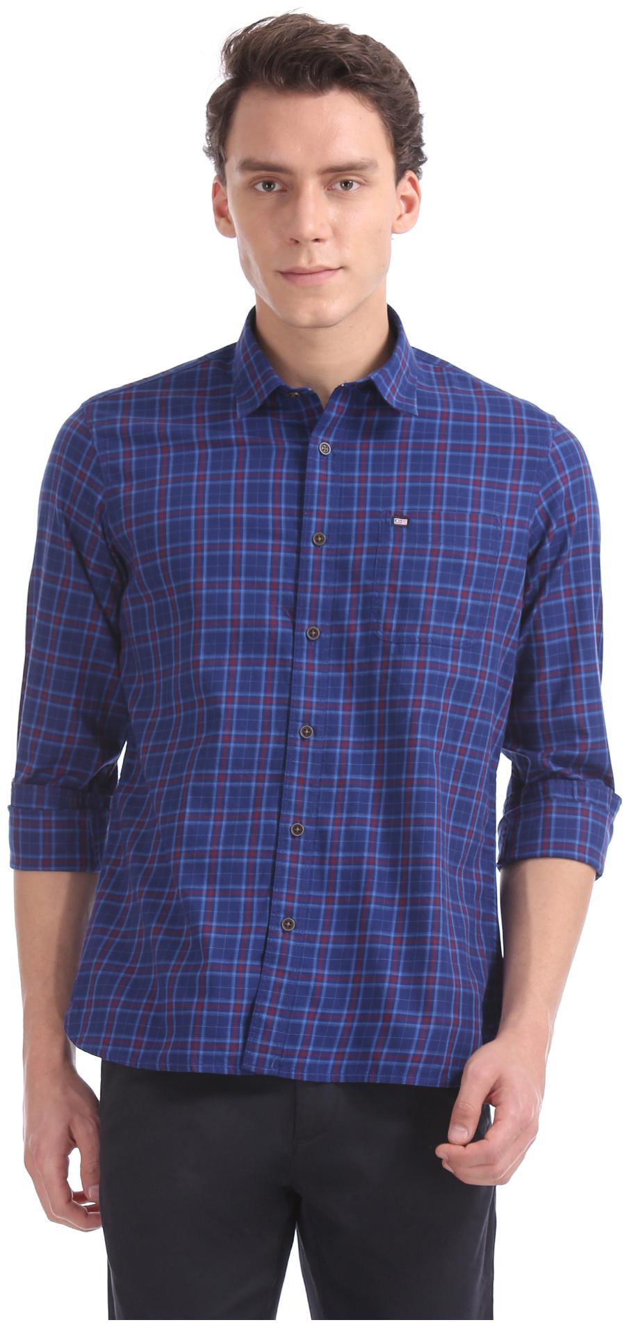 

Arrow Men Blue Checked Slim Fit Casual Shirt