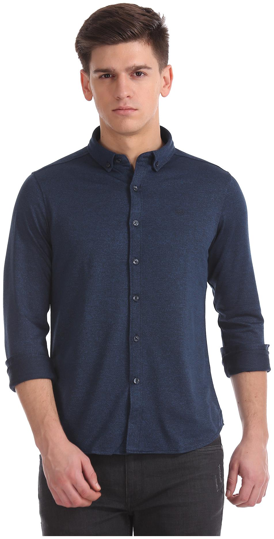 

Arrow Men Blue Solid Slim Fit Casual Shirt