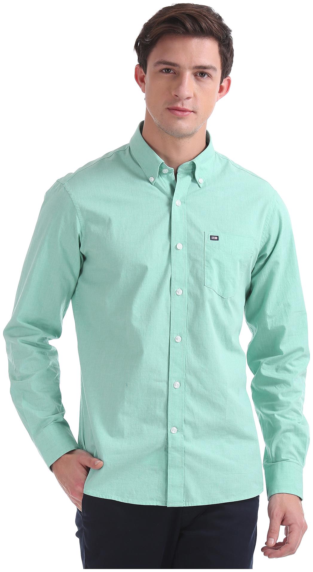 

Arrow Men Green Solid Slim Fit Casual Shirt