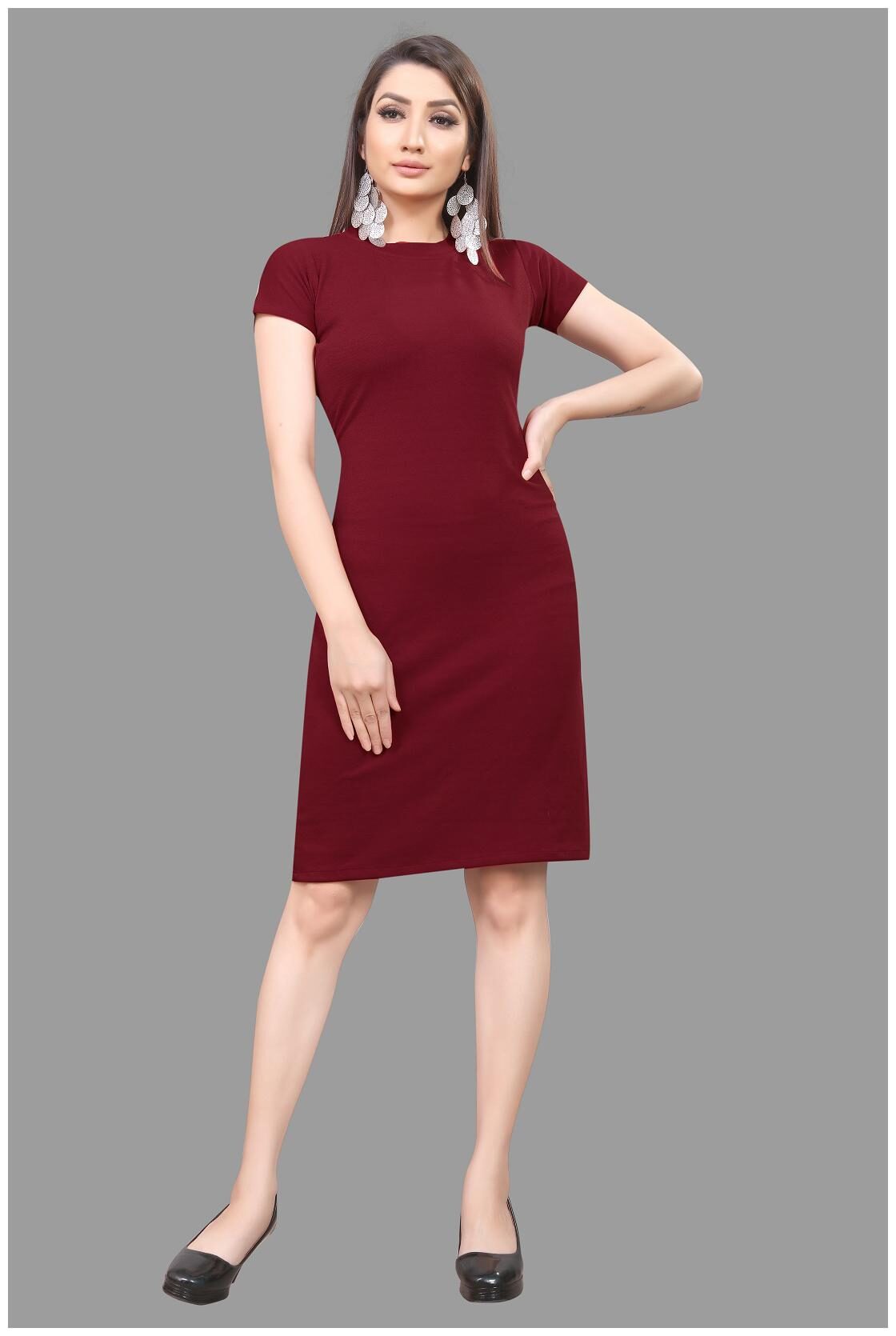

SNH EXPORT Maroon Solid Bodycon dress