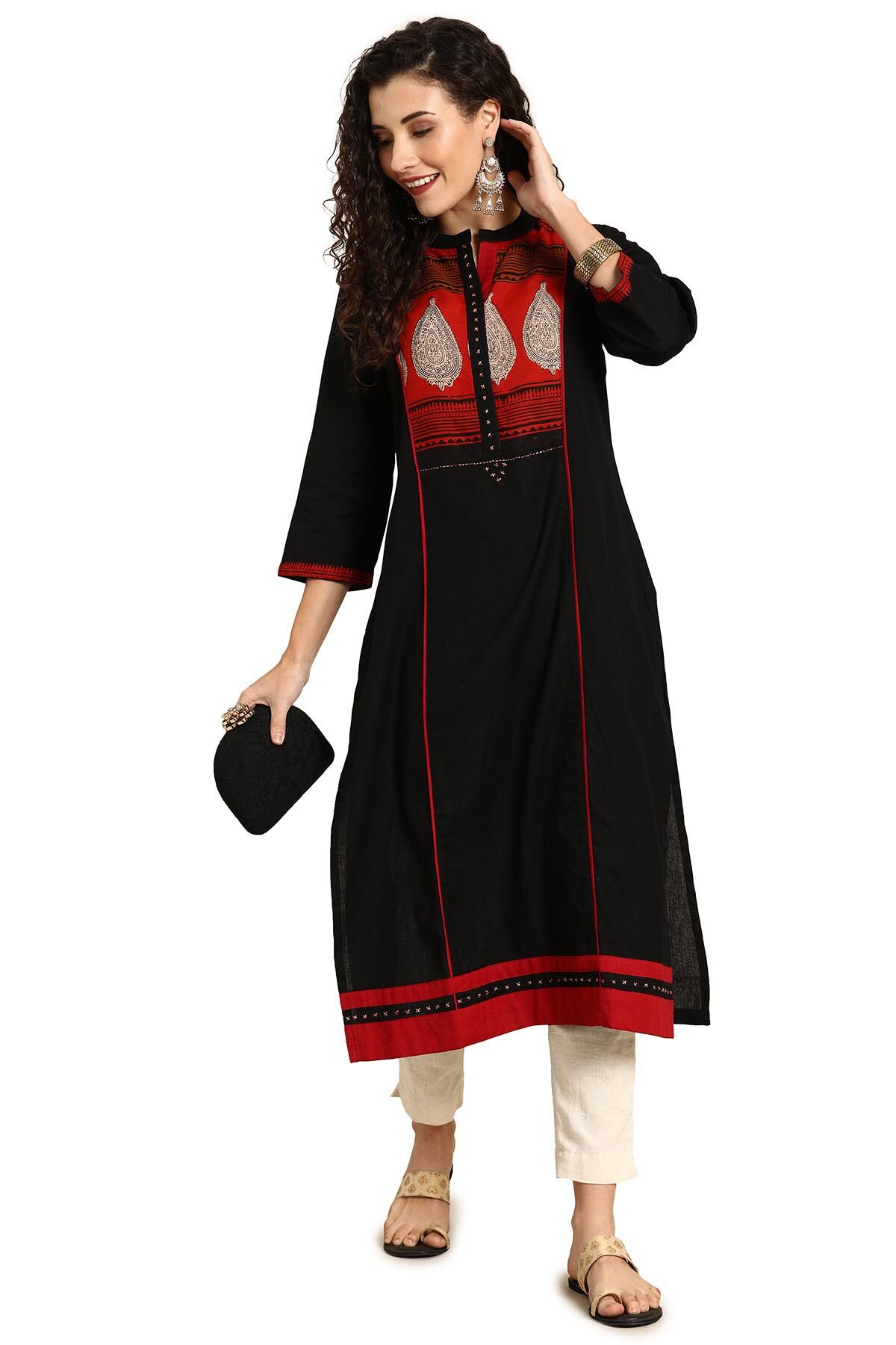 

Soch Women Black Printed Straight Kurta