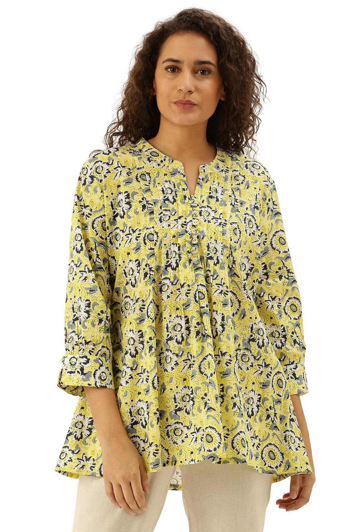 

Soch Women Floral Fusion tunic - Yellow