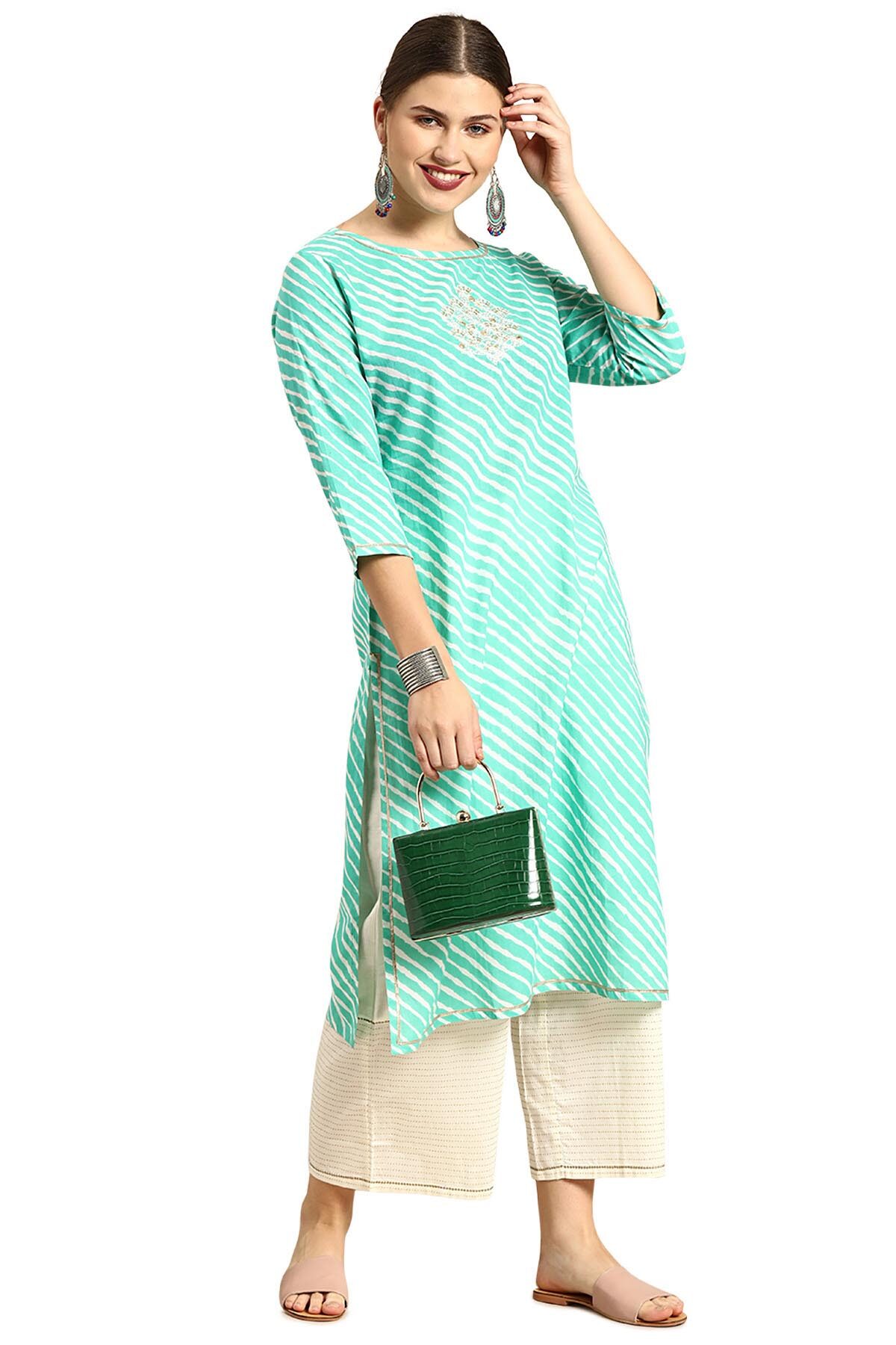 

Soch Women Turquoise Embroidered Straight Kurta