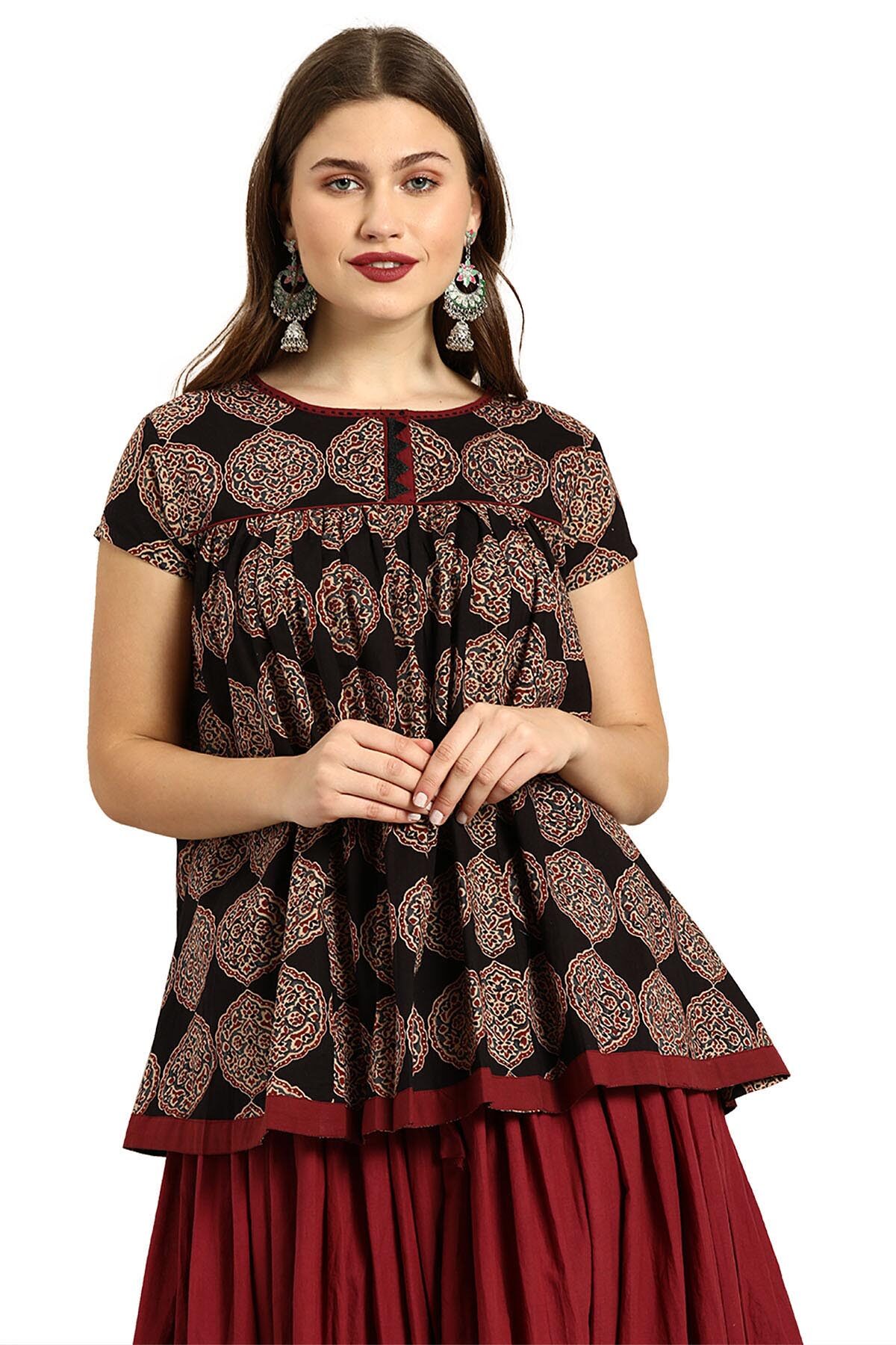 

Soch Women Printed Fusion tunic - Multi