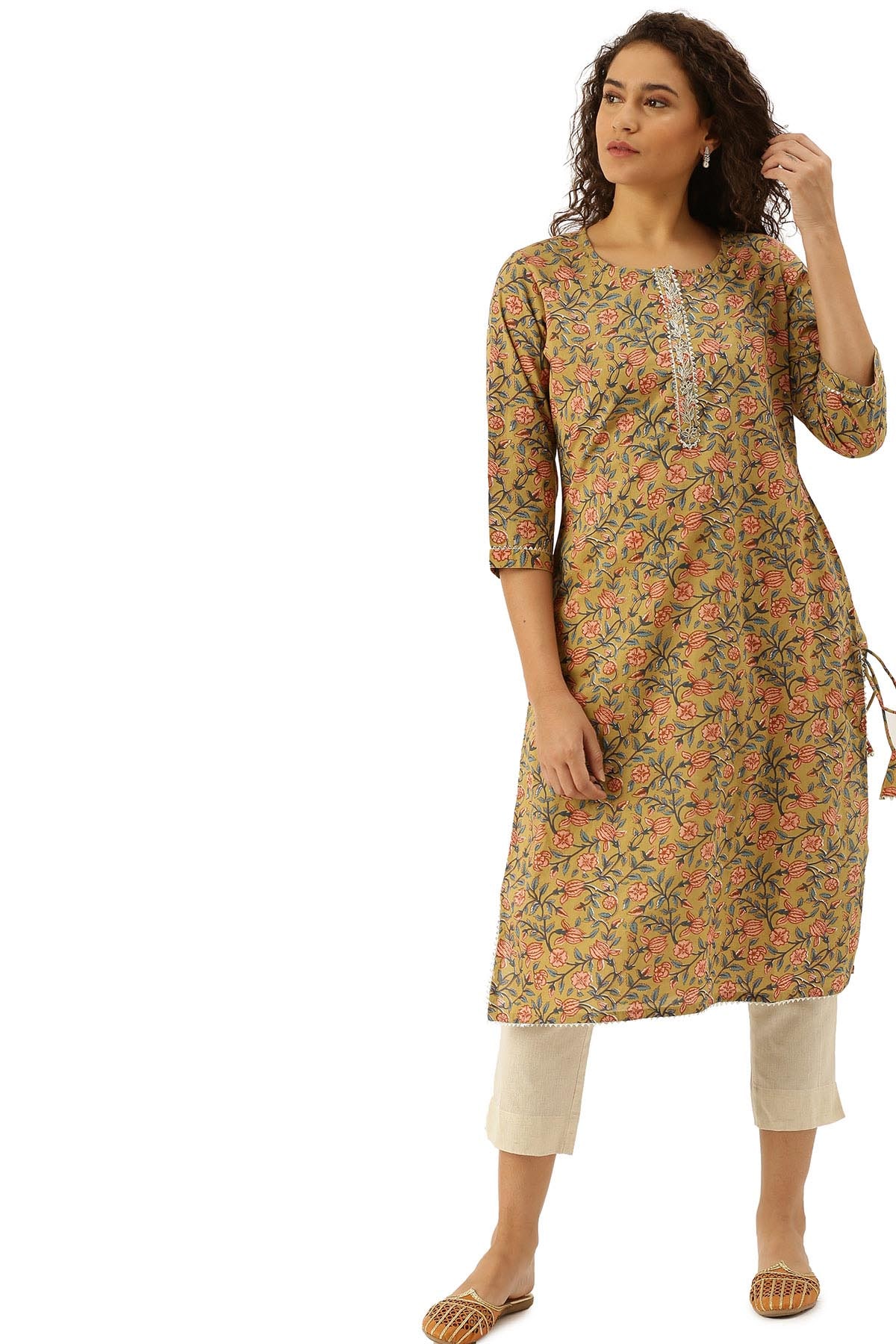 

Soch Women Green Floral Straight Kurta