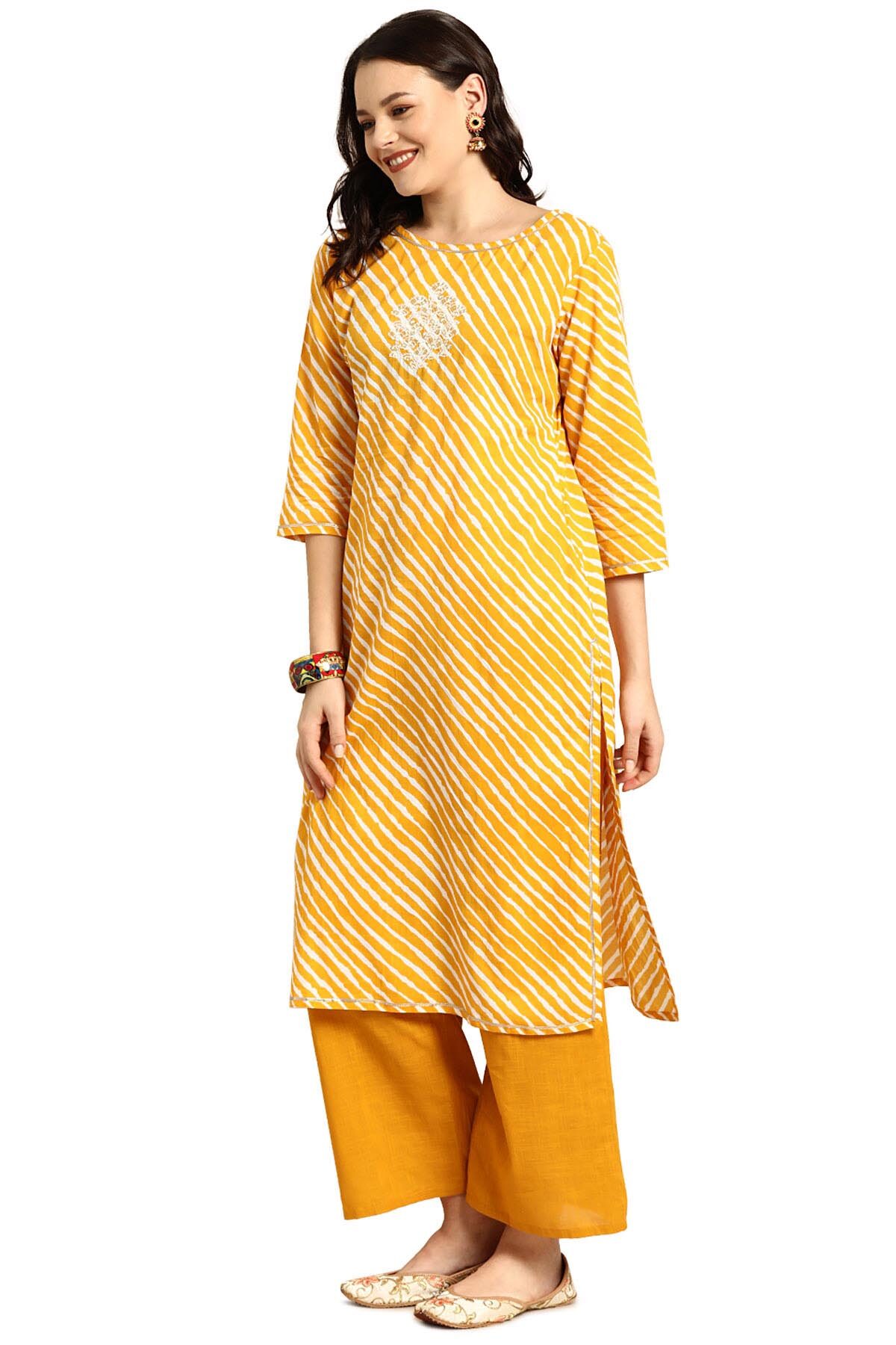 

Soch Women Yellow Embroidered Straight Kurta