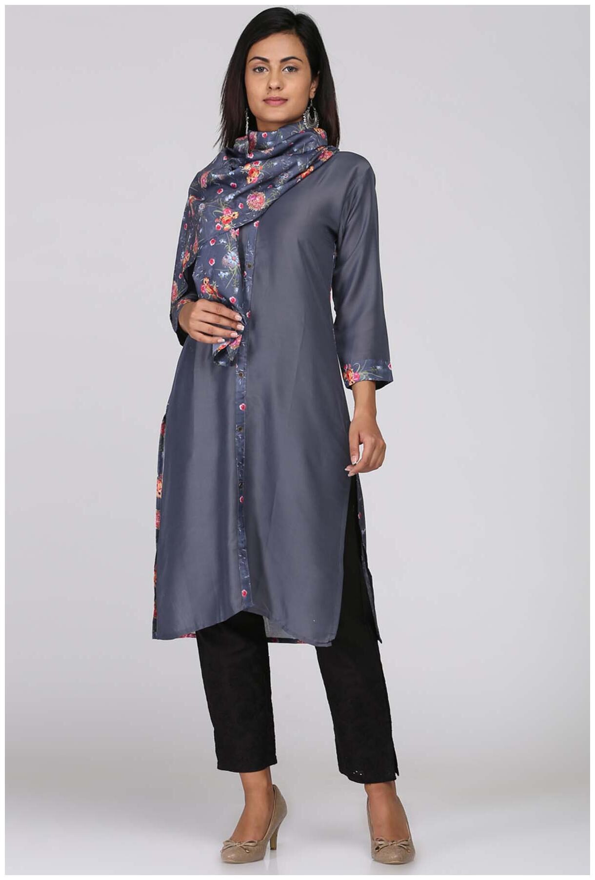 

Soch Women Grey Printed Straight Kurti