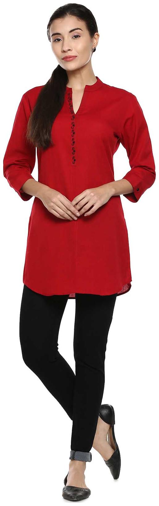 

Soch Women Solid Regular tunic - Red