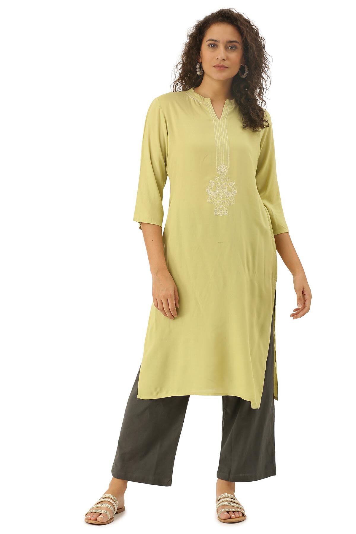 

Soch Women Green Embroidered Straight Kurta