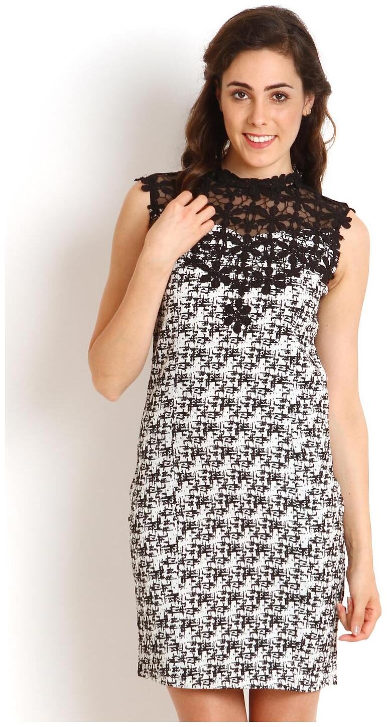 

SOIE Beautiful flared dress combination of jaquard and mbroidered fabric