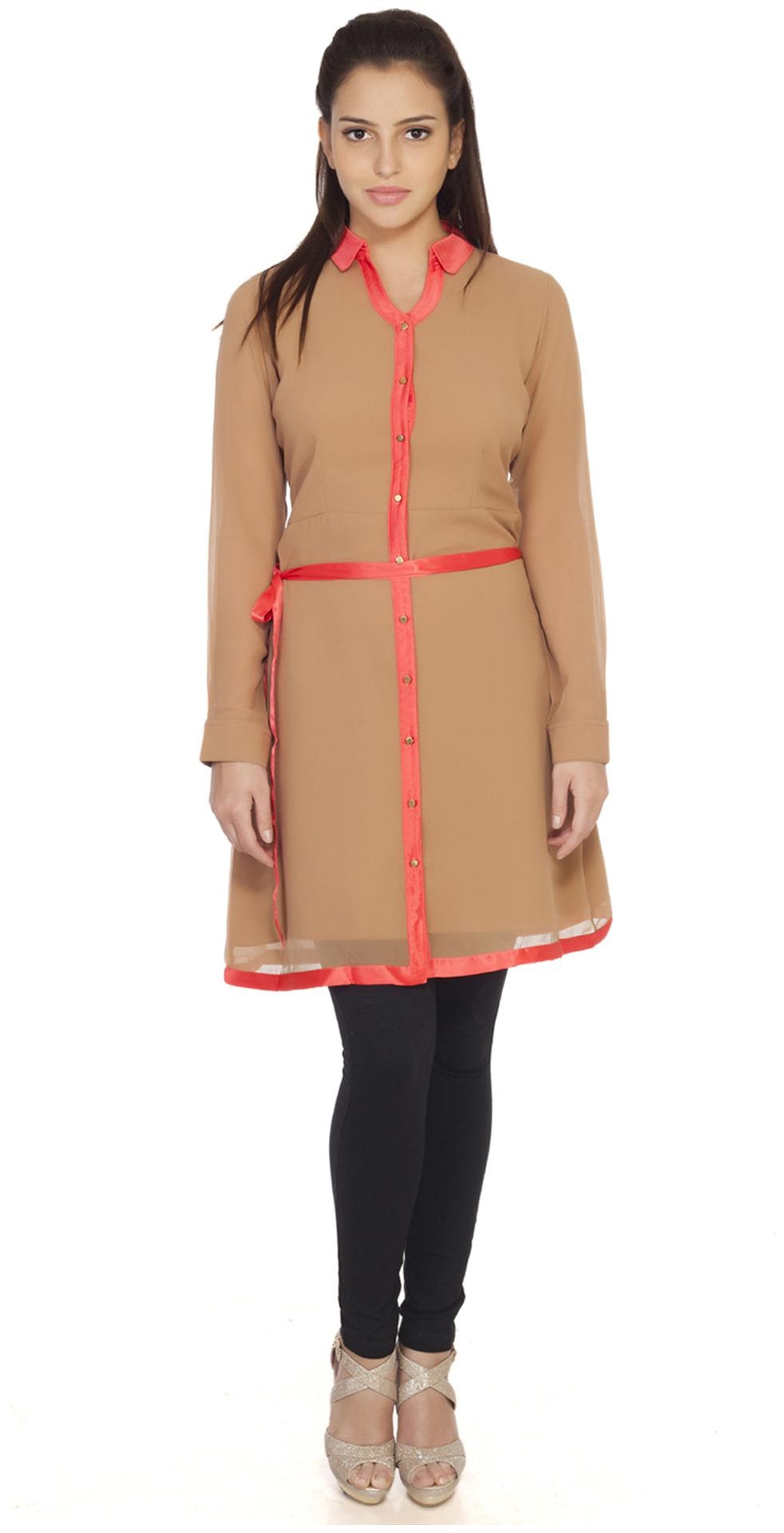 

Soie Women Solid Regular top - Brown