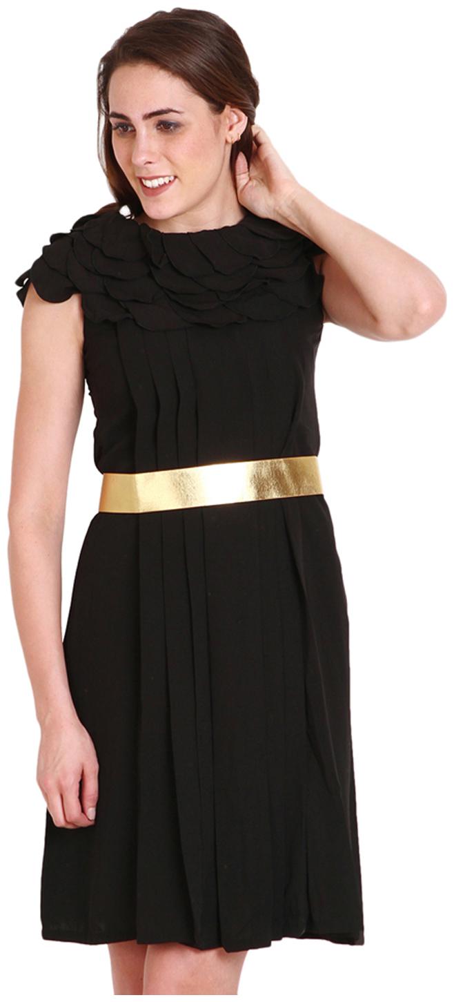 

Soie Black Solid Fit flare dress