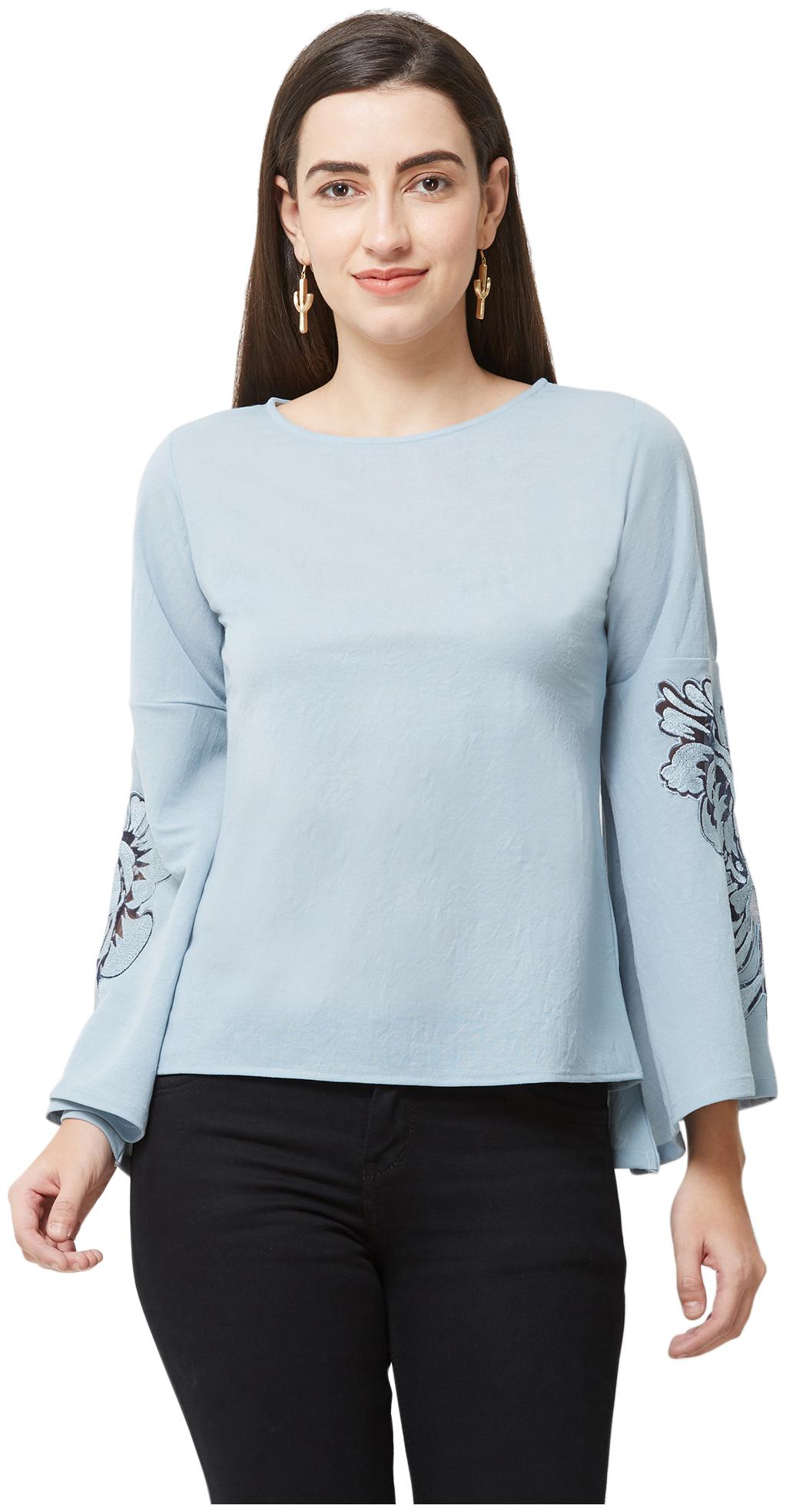 

Soie Women Solid Regular top - Blue