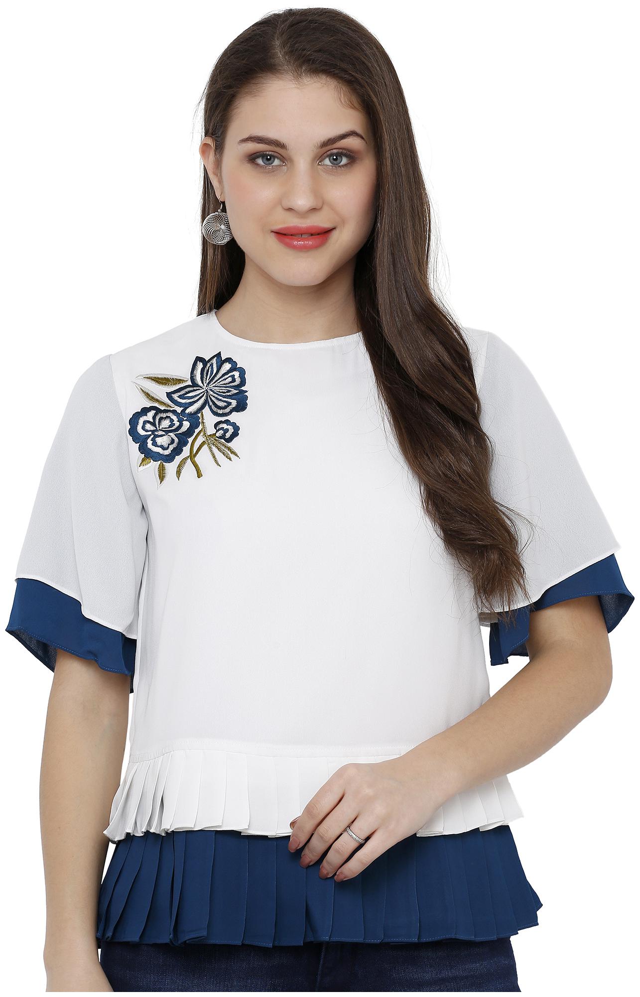 

Soie Women Solid Regular top - White Blue