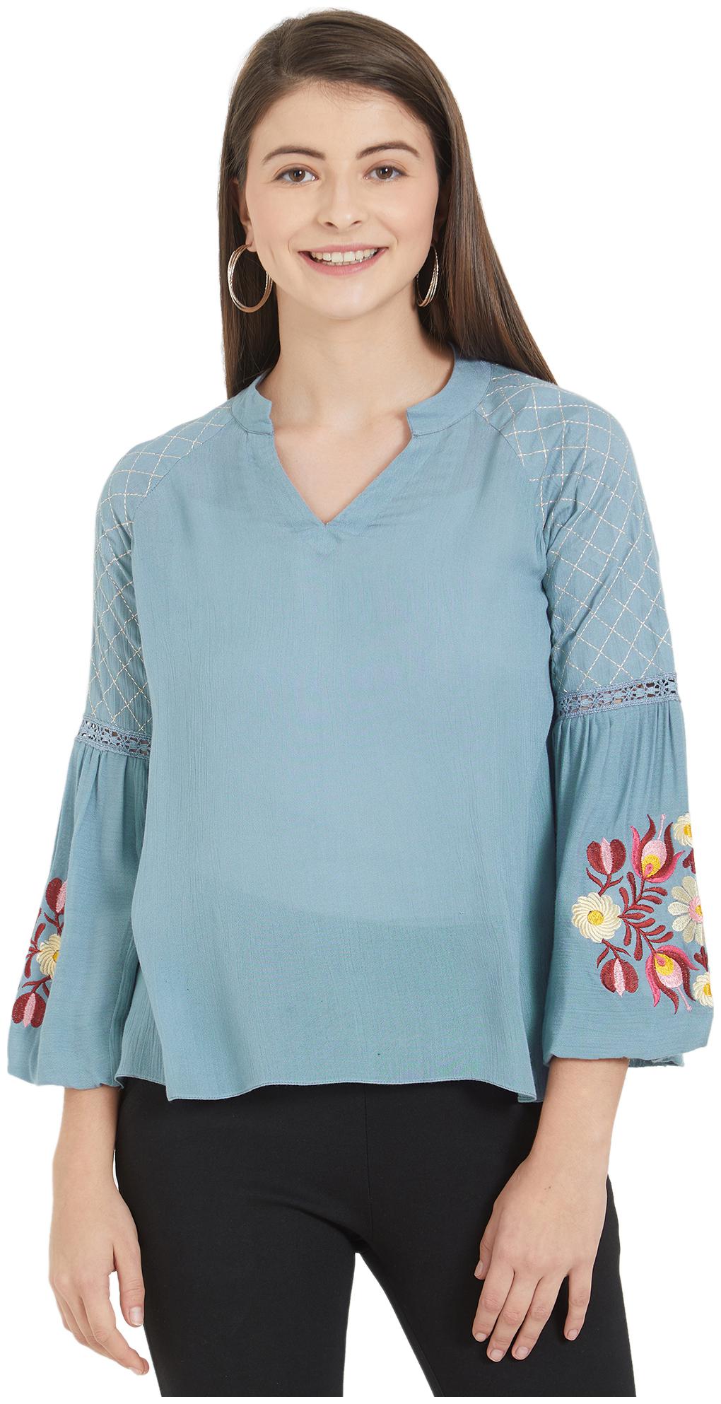 

Soie Women Self design Regular top - Blue