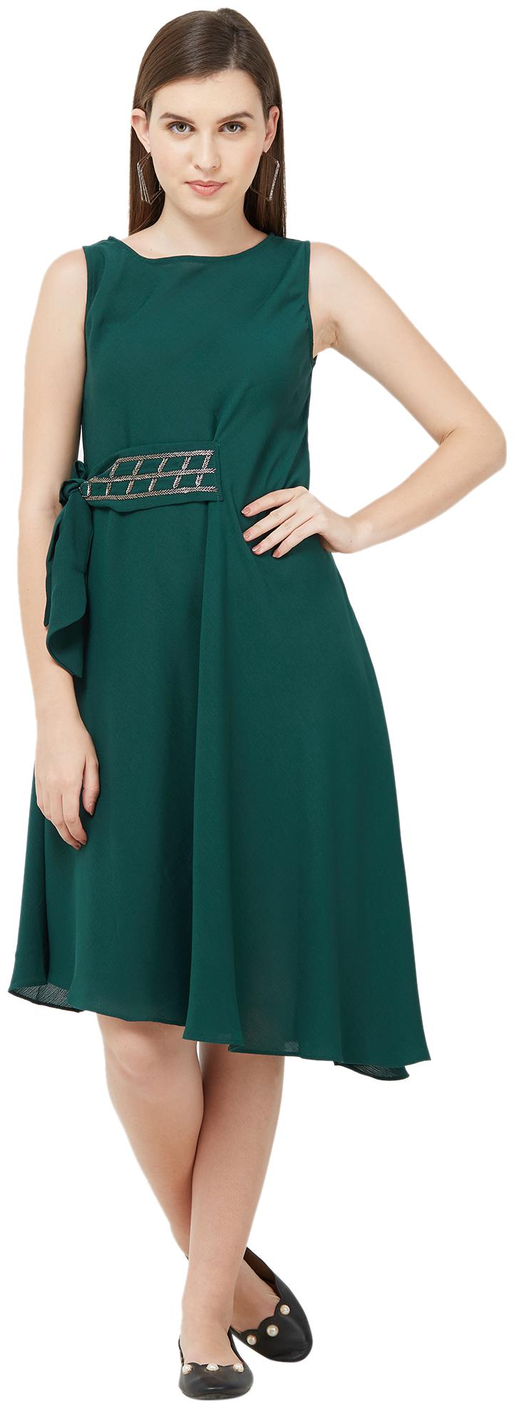 

Soie Green Solid Fit flare dress