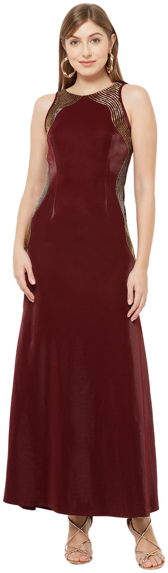 

Soie Maroon Solid Maxi dress