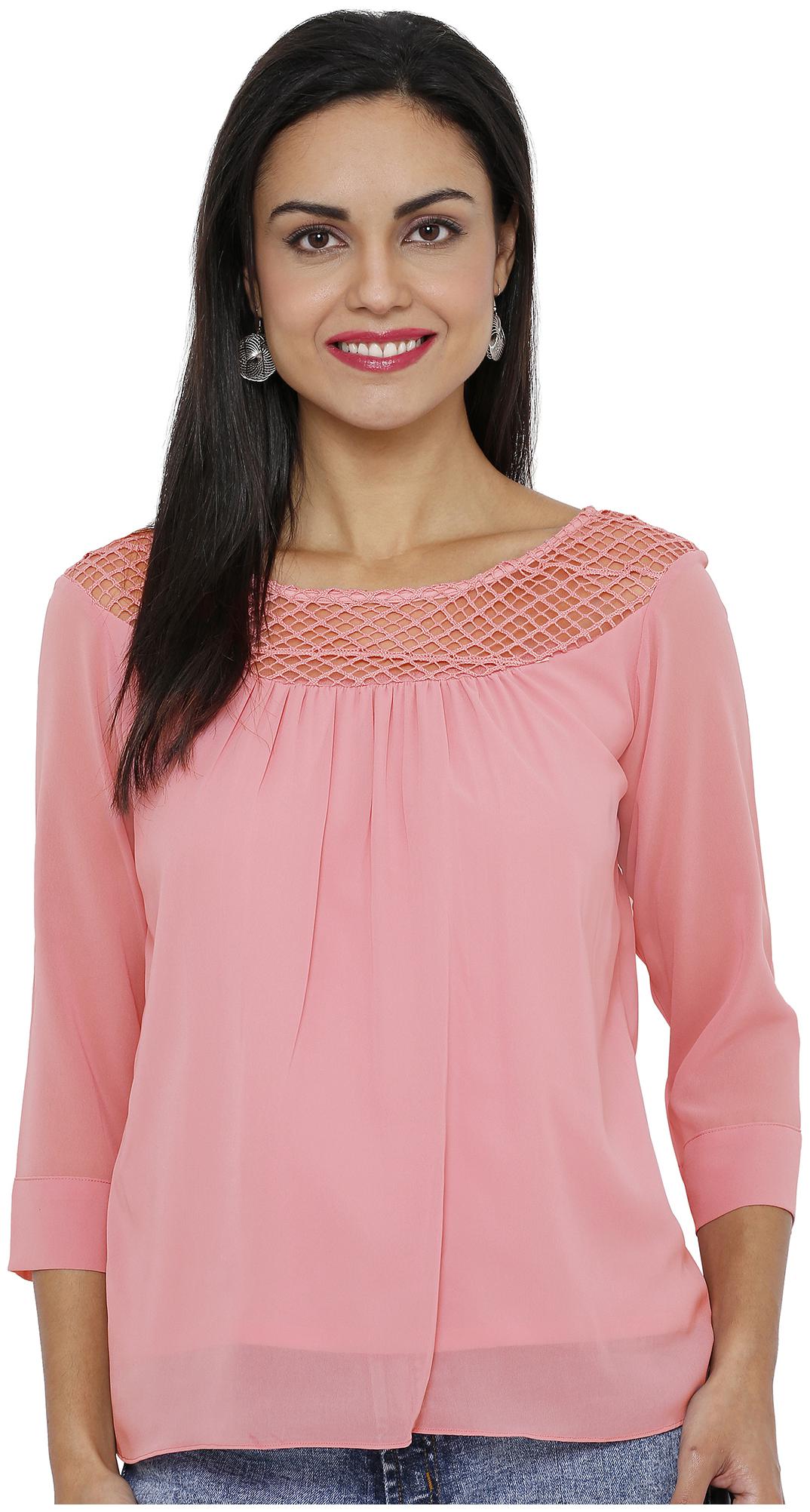 

Soie Women Solid Regular top - Pink