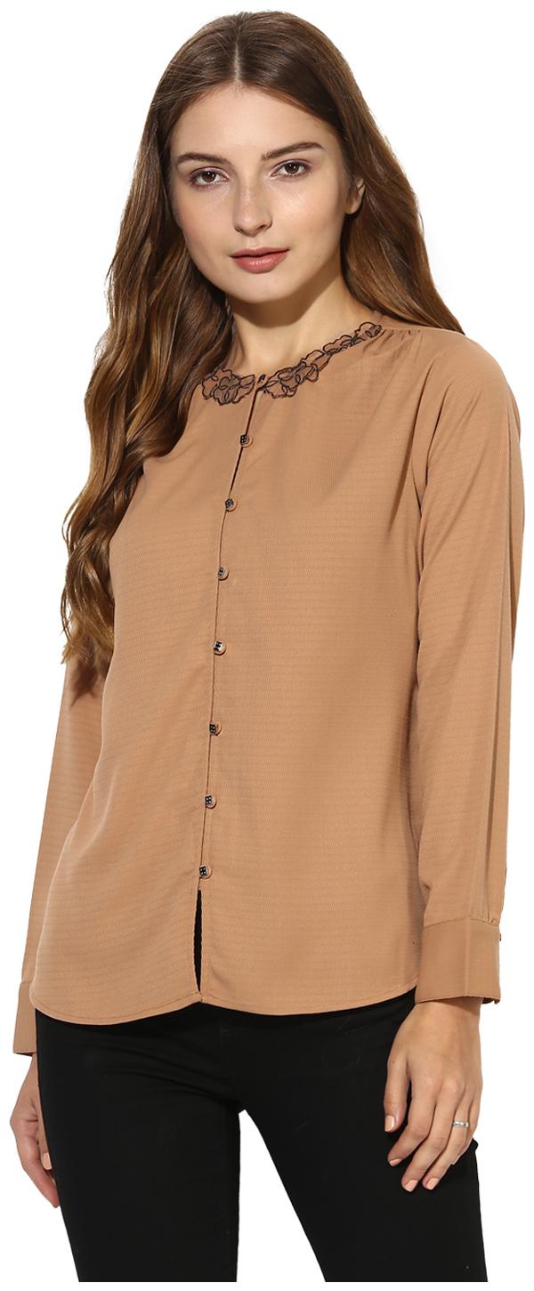 

Soie Women s Brown Floral Patch Top