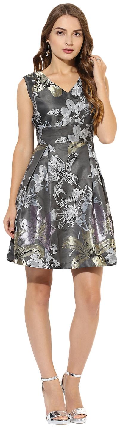 

Soie Women s Jacqard Short Dress With Pleats