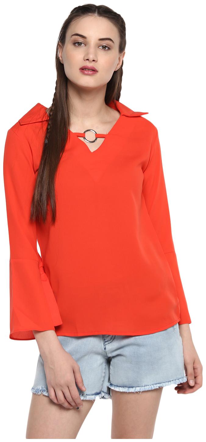 

Soie Women Solid Regular top - Red