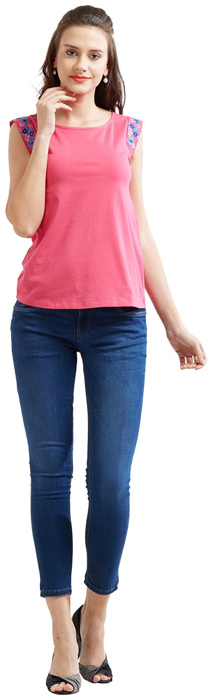 

Soie Women Solid Regular top - Pink