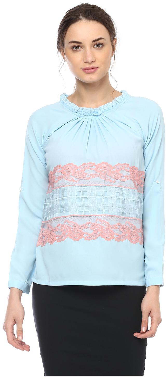 

Soie Women s Lacy Top