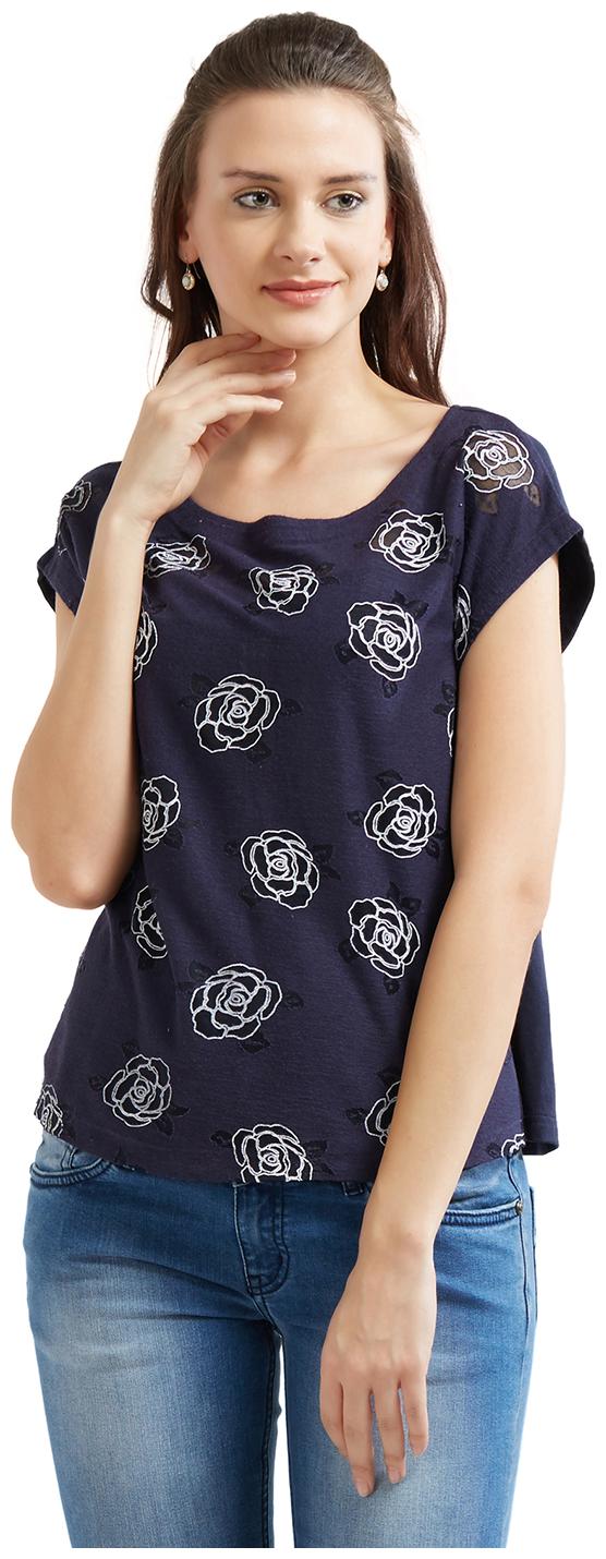 

Soie Women s Self Design Boat NeckTop