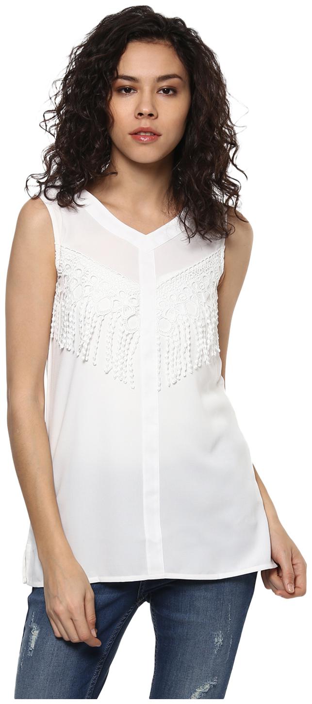 

Soie Women s V-Neck Sleeveless Top With Fringes