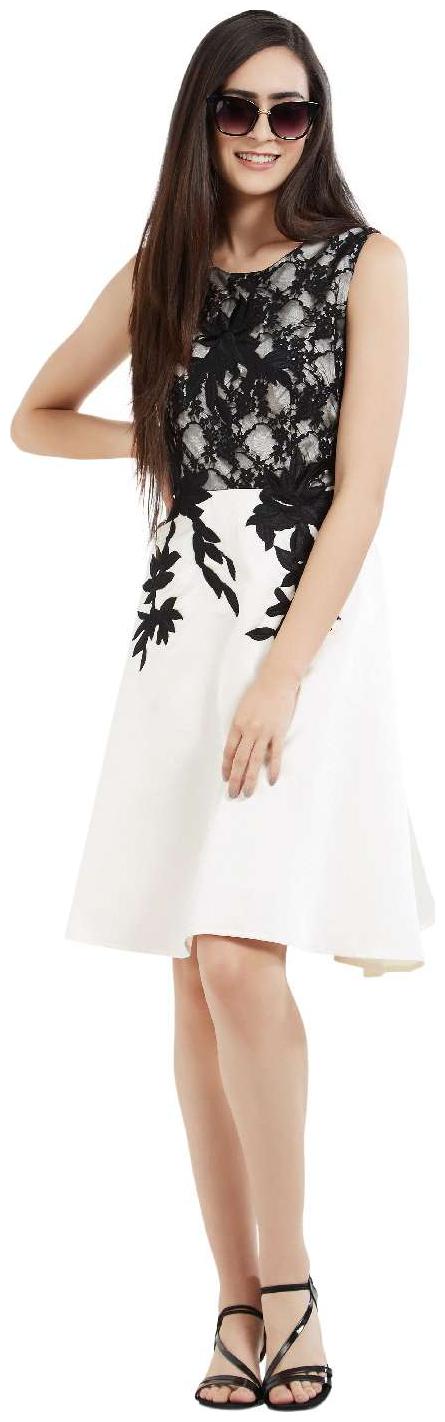

Soie Black Striped A-line dress
