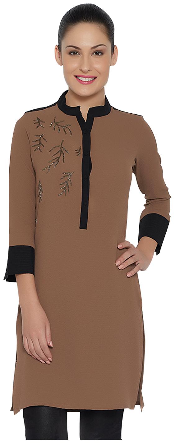 

Soie Women Solid Regular tunic - Brown