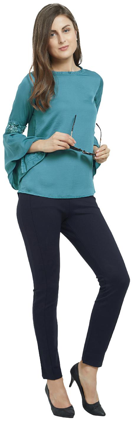 

Soie Women Solid Regular top - Blue