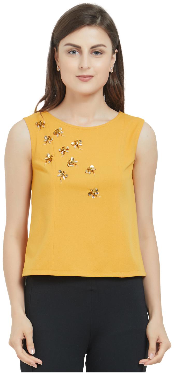 

Soie Women Solid Regular top - Yellow