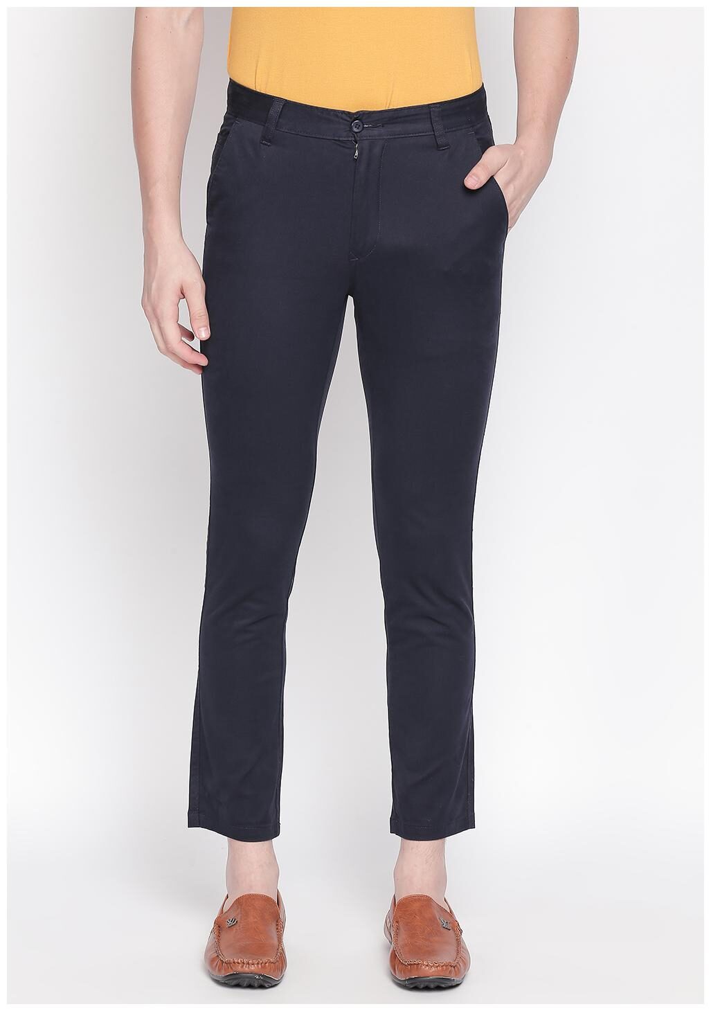 

SOLEMIO Men Blue Solid Slim fit Chinos