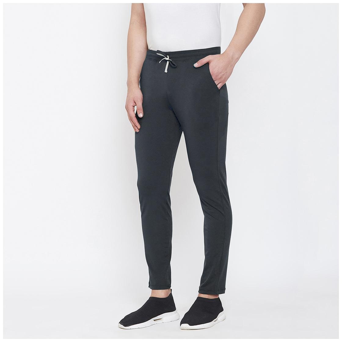 

Chrome Coral Men Black Solid Slim fit Track pants