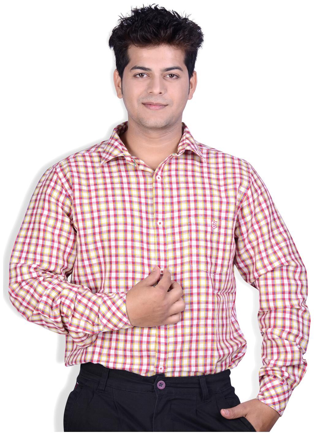 

Speak Men Red Solid Slim Fit Casual Shirt