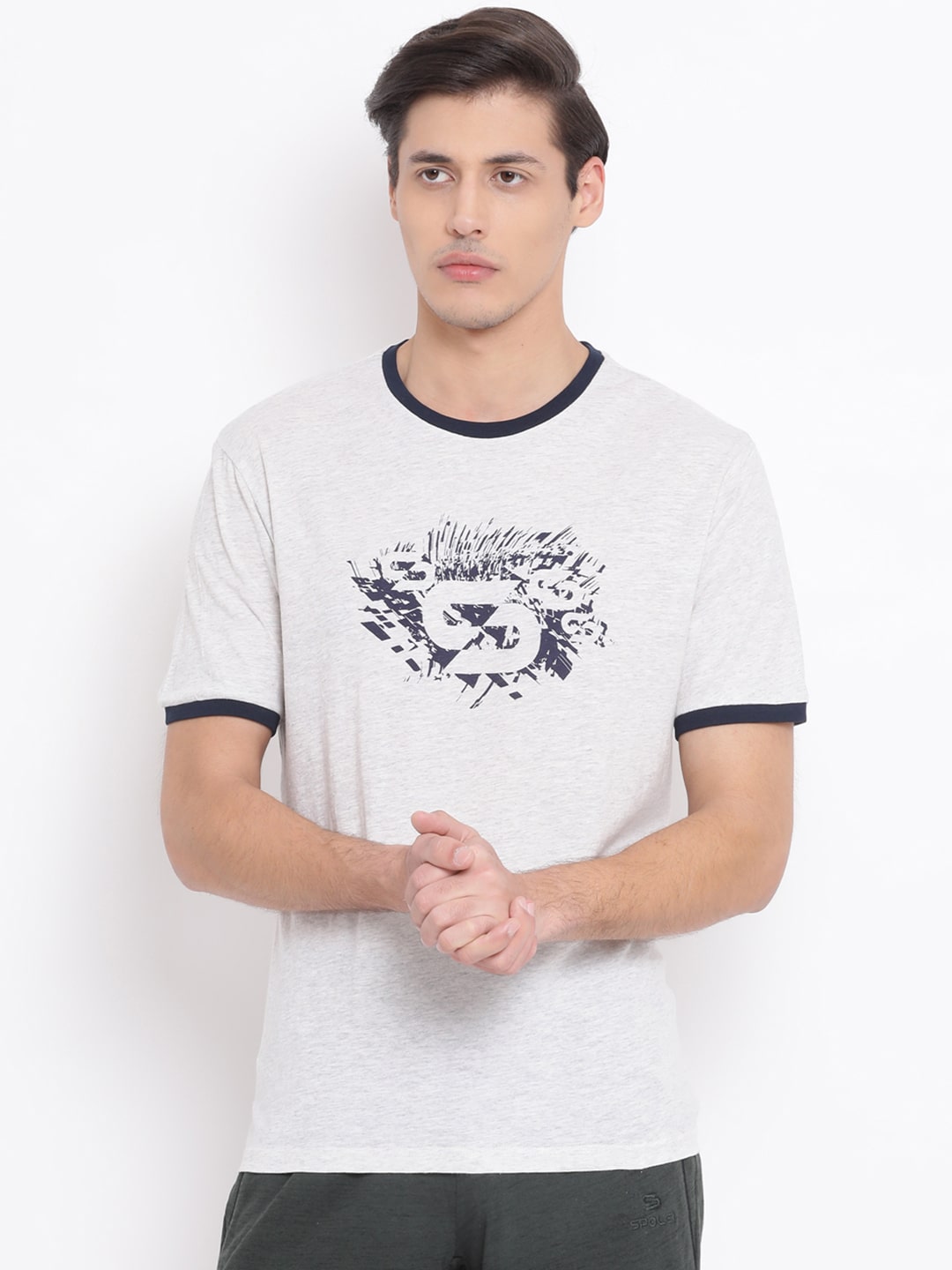 

SPOLEI Men White Regular fit Cotton Blend Round neck T-Shirt - Pack Of 1