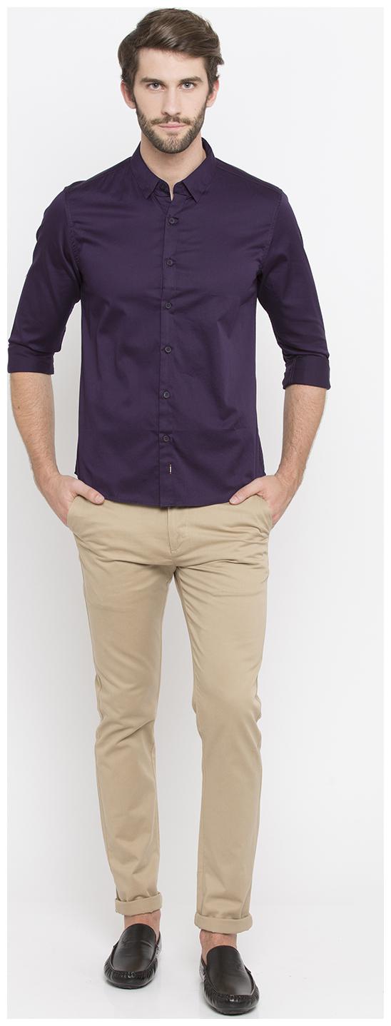 

Spykar Men Purple Solid Slim Fit Casual Shirt
