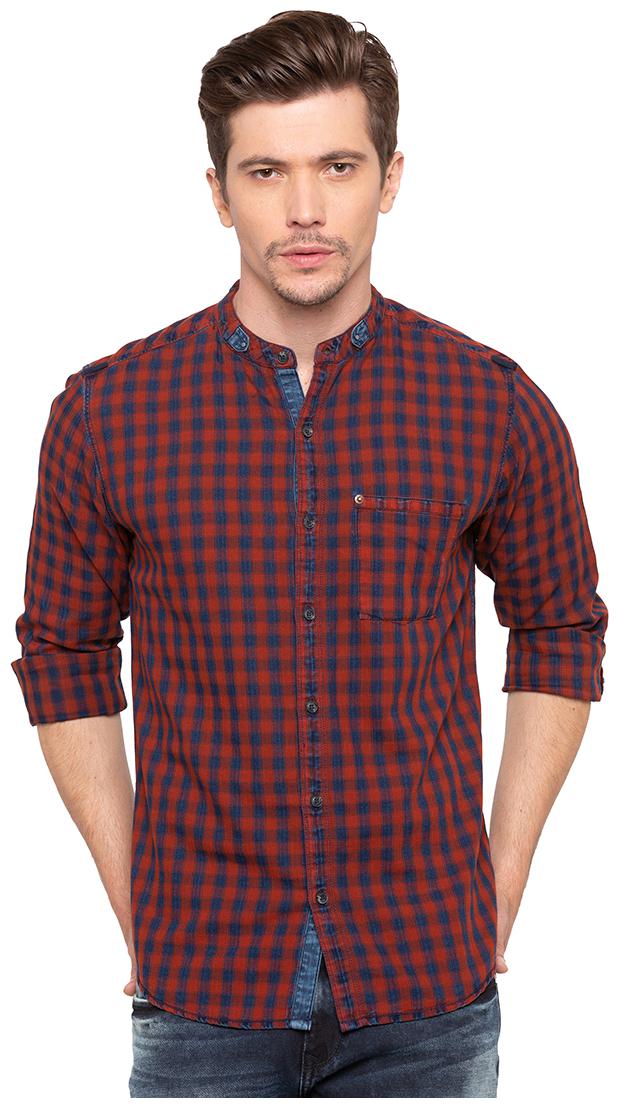

Spykar Men Red Checked Slim Fit Casual Shirt