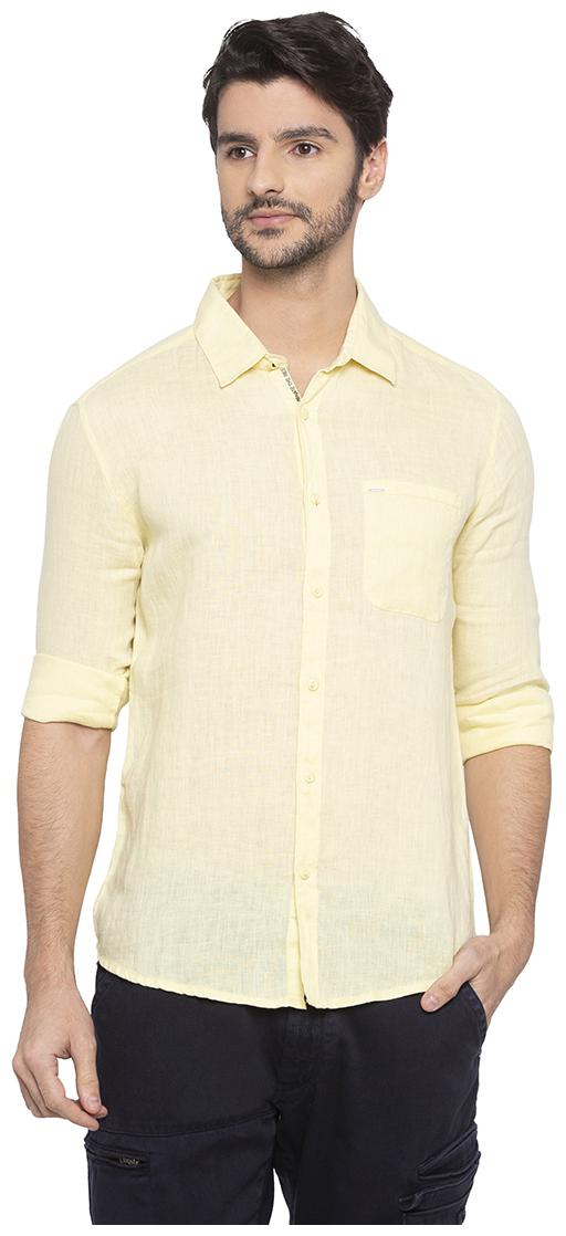

Spykar Men Yellow Solid Slim Fit Casual Shirt