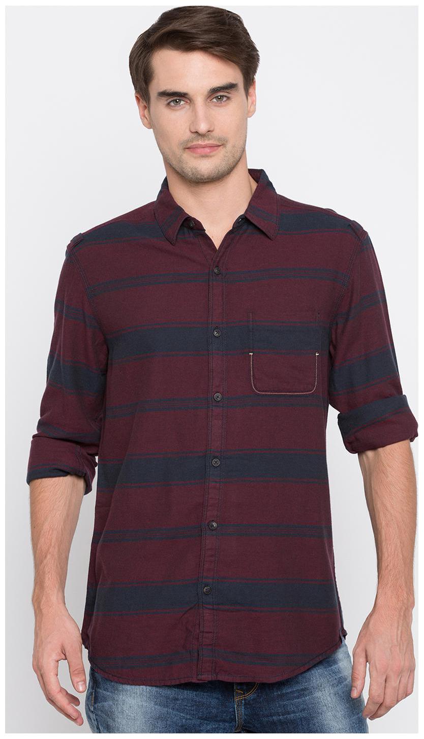 

Spykar Men Maroon Blue Horizontal Stripes Slim Fit Casual Shirt