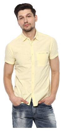 

Spykar Men Yellow Solid Slim Fit Casual Shirt