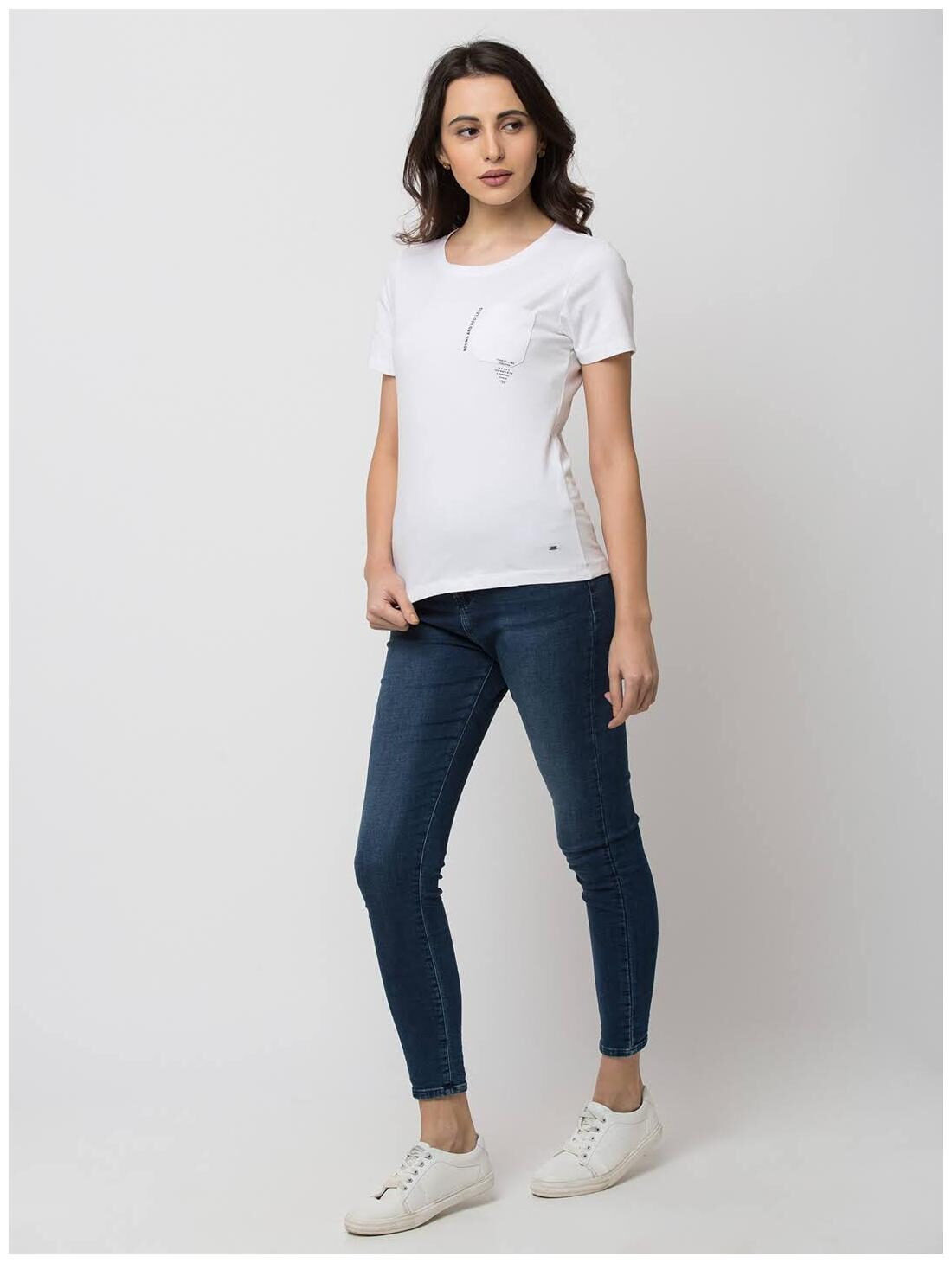 

Spykar Women White Slim fit Round neck Cotton T shirt