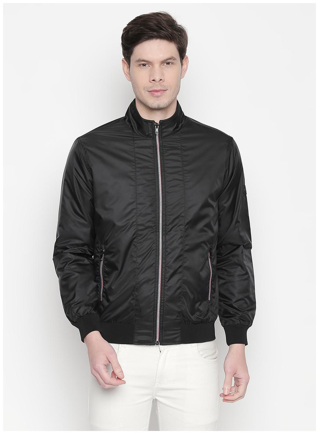 

Status Quo Men Black Solid Quilted jacket