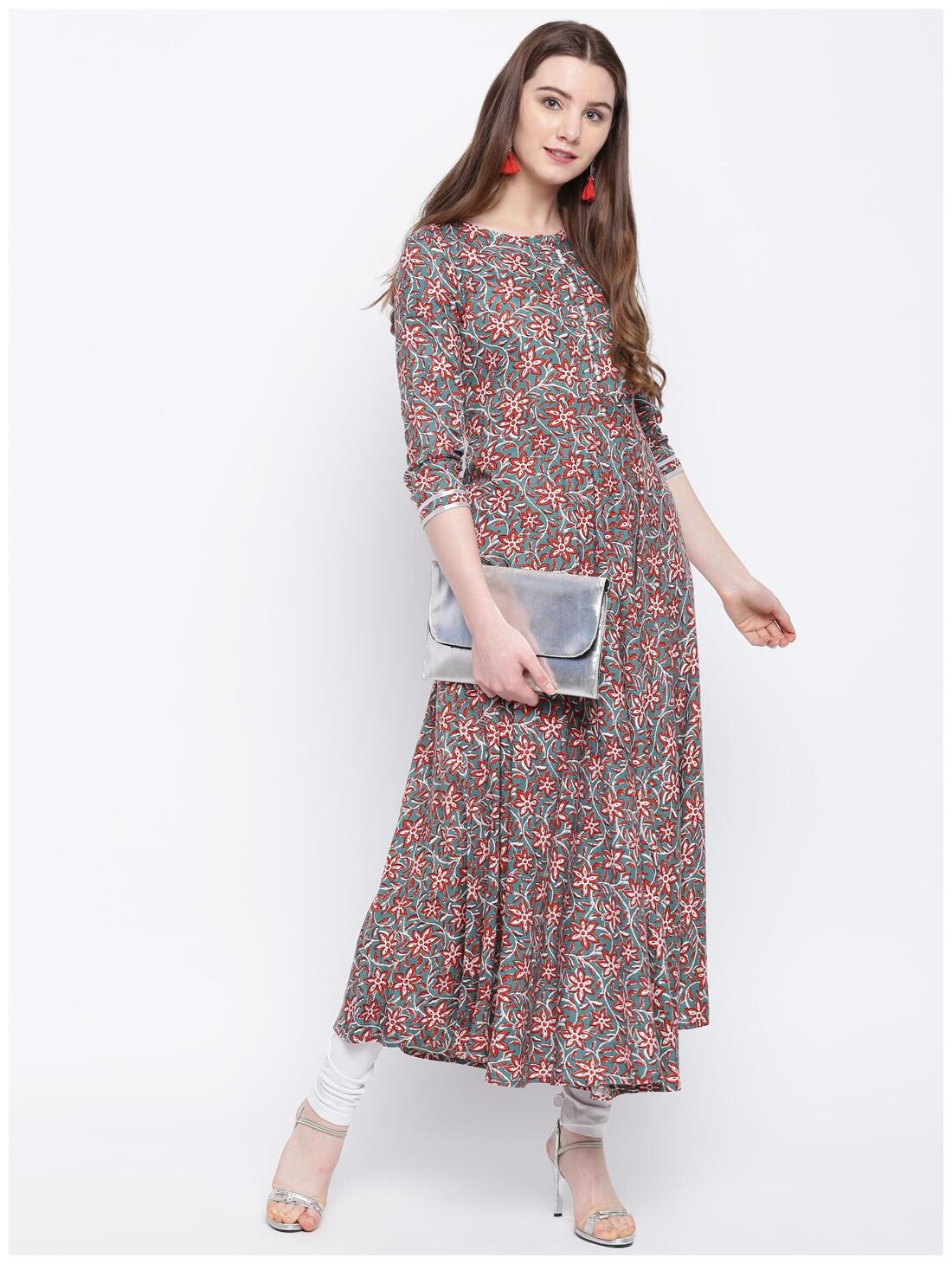 

Stylum Womens Green Kalamkari Print Rayon Flared Long Kurta