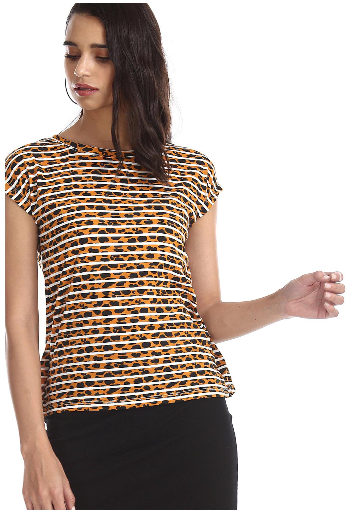 

SUGR Women Printed Regular top - Yellow