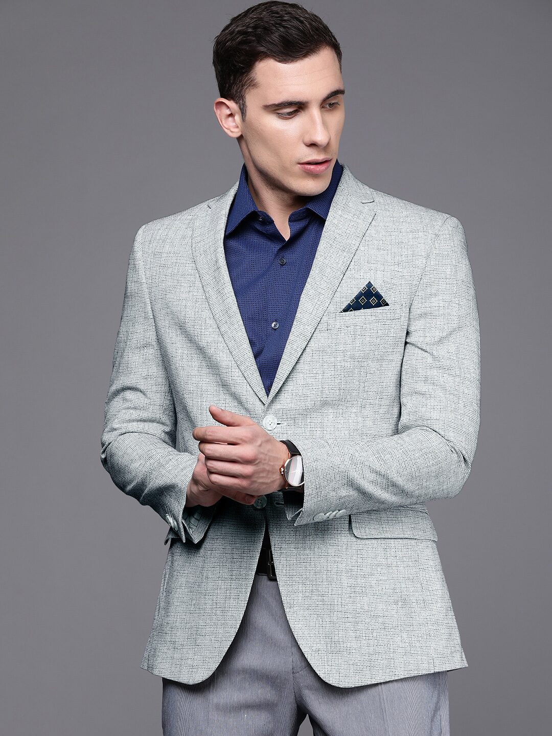 

SUITLTD Men Grey Textured Slim fit Single Breasted Blazer