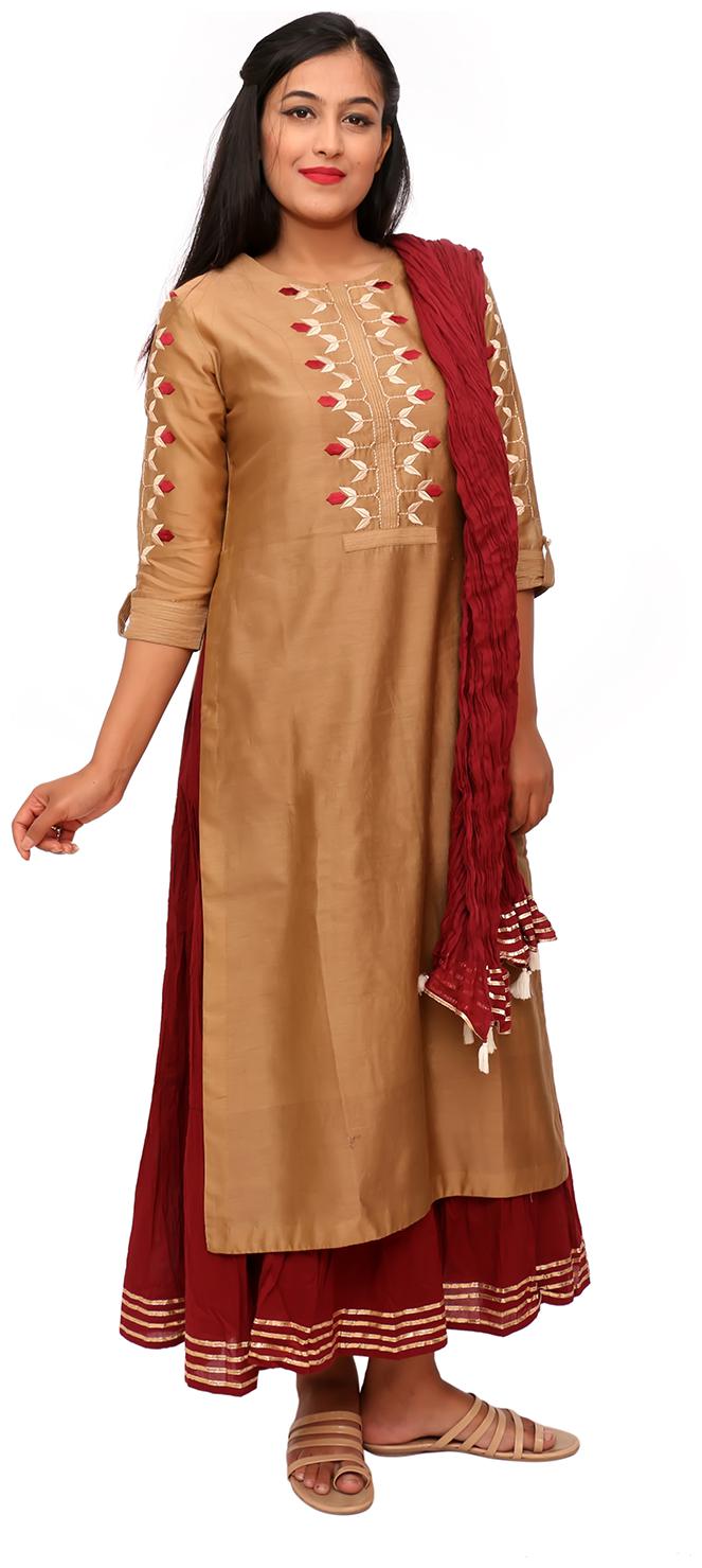 

Suti Women Beige Embroidered Double Layered Chanderi Long Kurta